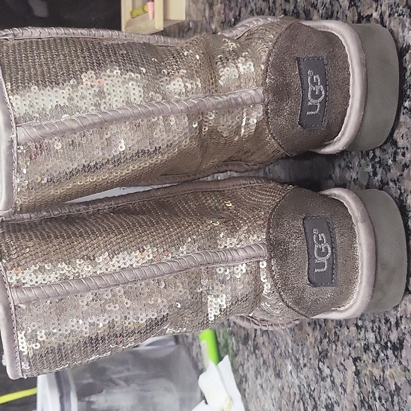 Sparkle uggs - Picture 3 of 4